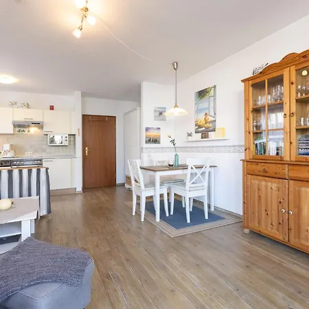 شقة Strandhausvilla 4 *
